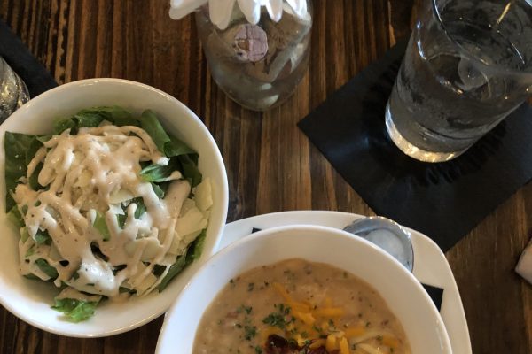 Looking for a Mother's Day destination or a place to enjoy a romantic outing? Whether you're shopping, eating, or needing a break, The Boardwalk at Towne Lake is the best destination for shopping and dining in Cypress, TX.